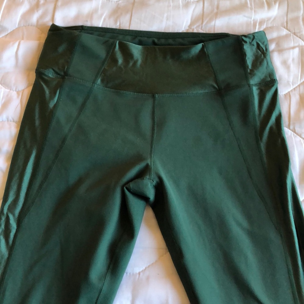 Fabletics 7/8 Powerhold leggings